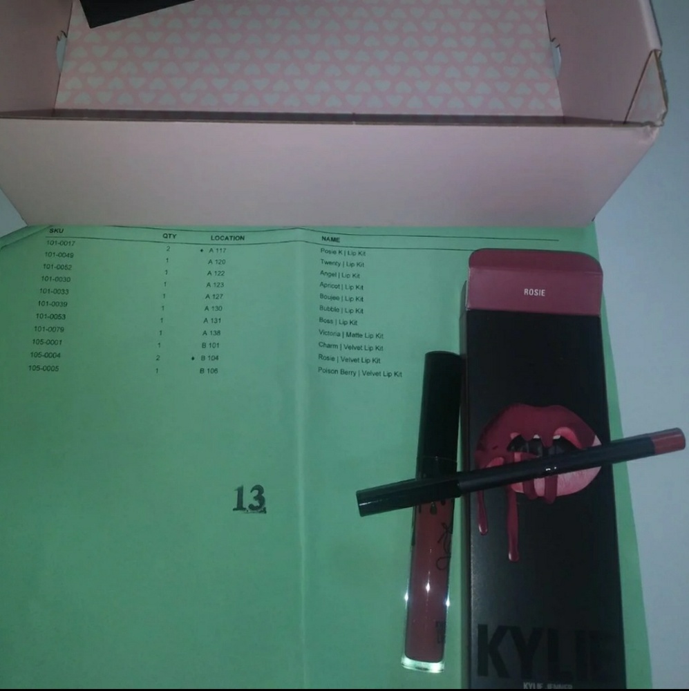 Kylie Jenner Velvet Lip Kit ROSIE